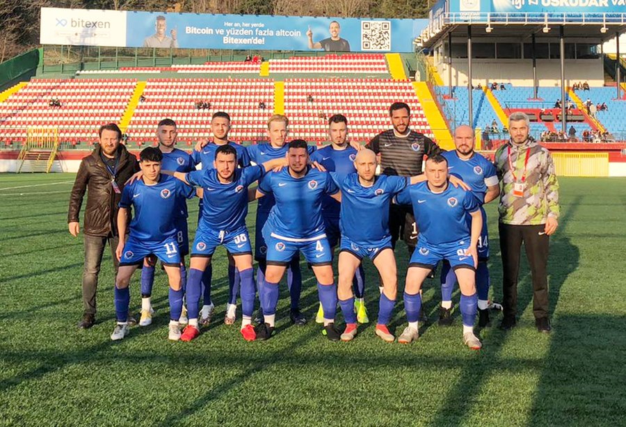 Çekmeköyspor 4 golle başladı