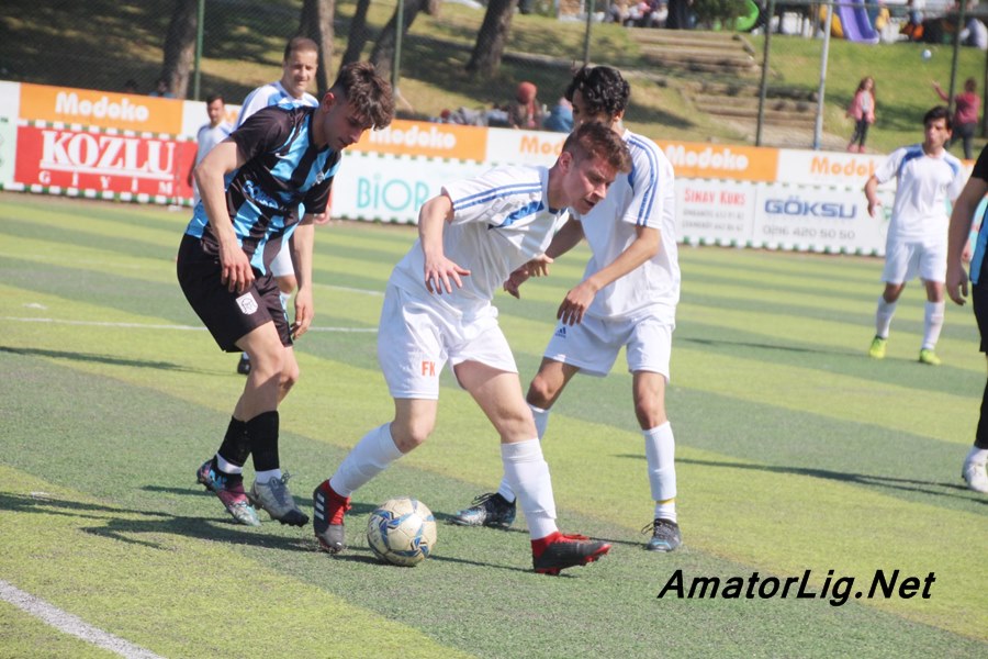 Fetih Kelkitspor 3 puanı 3 golle aldı