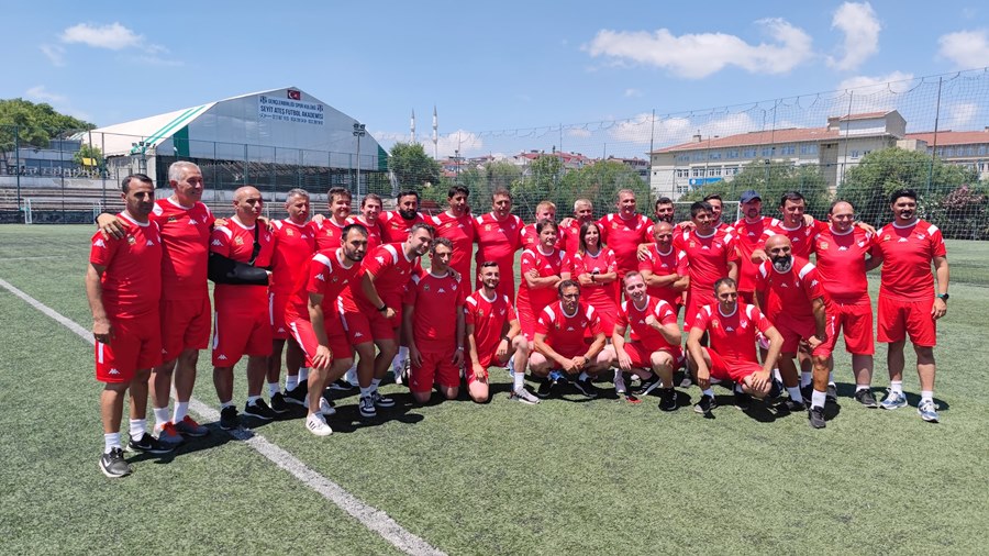 İstanbul 30 Antrenör daha kazandı