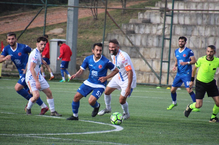 Çekmeköy Bld. Alemdağspor liderliğe yükseldi