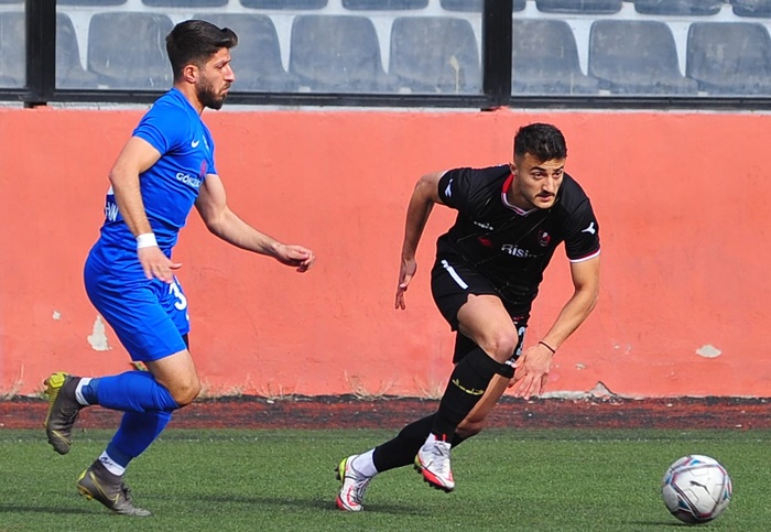 Büyükçekmece Mimarobaspor lideri devirdi