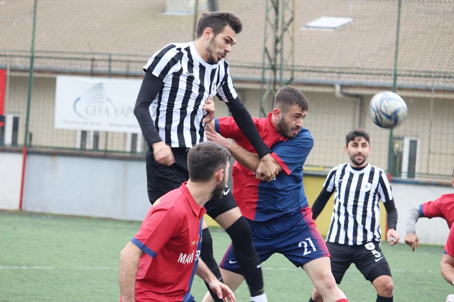 İstanbul Anadolu doludizgin kazanmaya devam ediyor