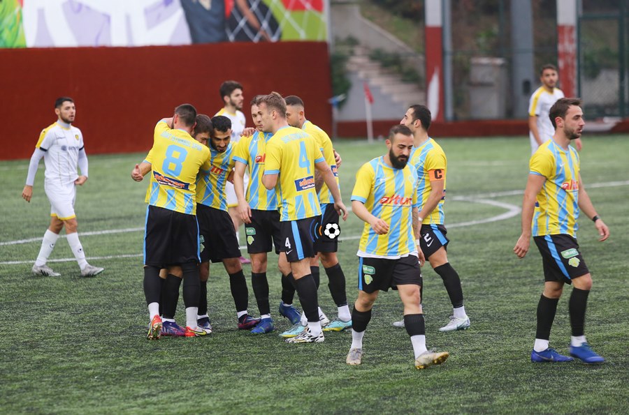 Siirtspor yenilgisiz rakibini 5 golle geçti