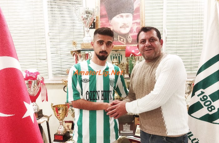 Vefa ikinci imzayı Ümit Can’a attırdı