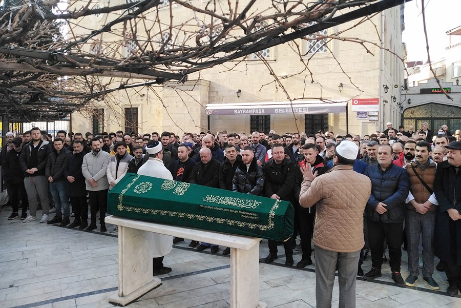 İstanbul Bafrasporlu Rıdvan Sakız’ın oğlu toprağa verildi