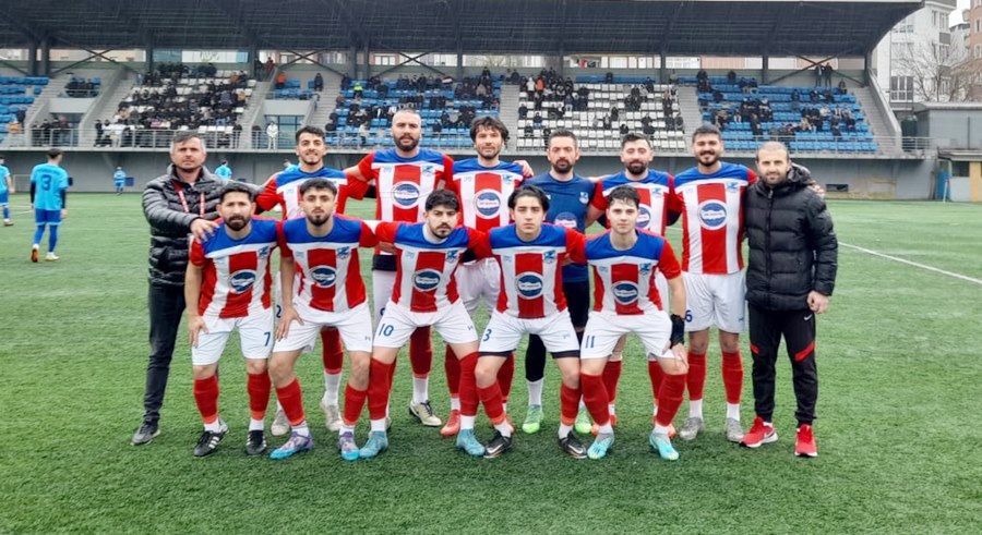 İstanbul Balkanspor fırsatı tepti
