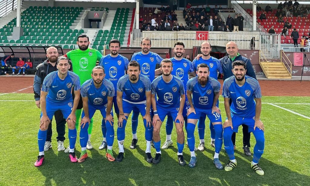 Nişantaşı son maçlardaki performansıyla ligde kaldı