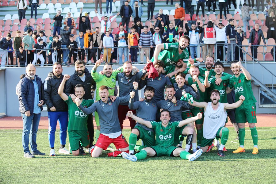 İFA 9 kişi kalan Alibeyköyspor’u üç golle geçti