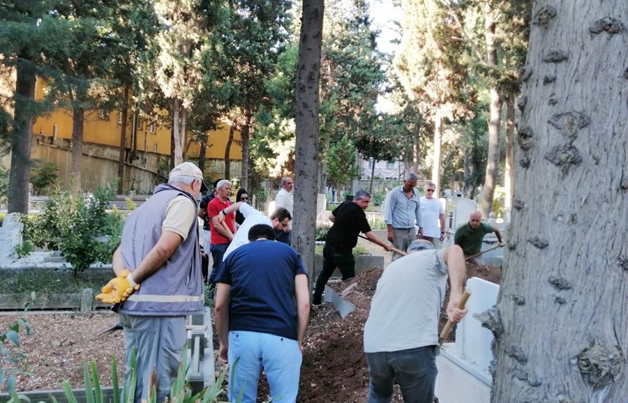 Orhan Erdemir’in vefat eden Annesi toprağa verildi