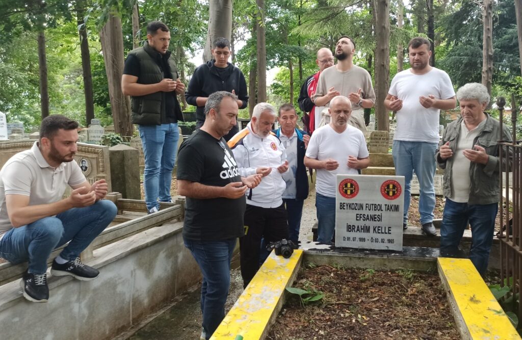 Sipahioğlu Kelle İbrahim’in kabrinden başladı