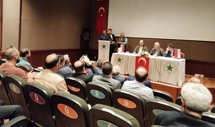 Üsküdar Anadolu’da Erkan Kolcuoğlu Başkan seçildi