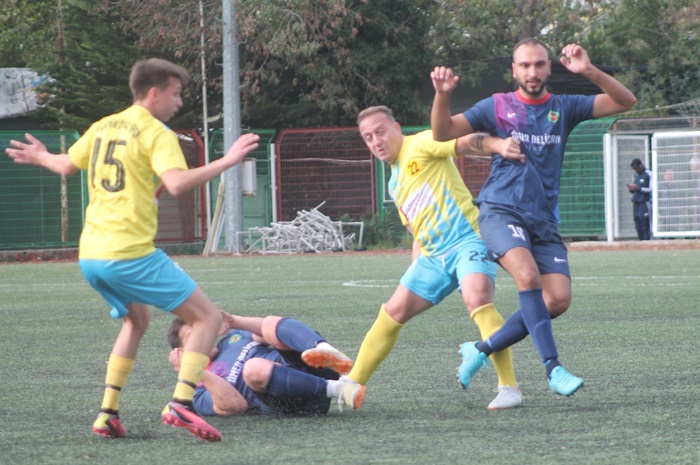 Ataşehir Doğuşspor geriden gelip kazandı