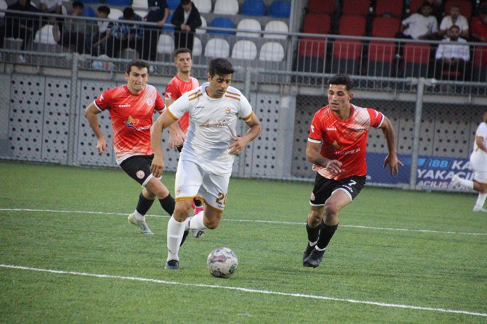 Çekmeköy Çarşıspor dört köşe