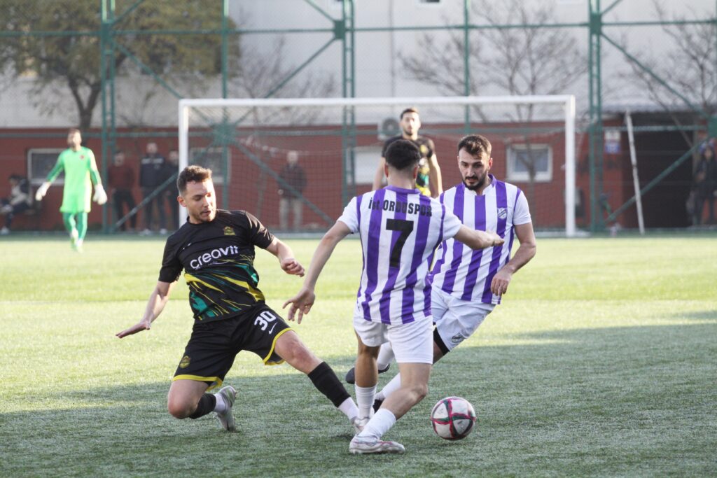 Zirve yarışında puanlar paylaşıldı