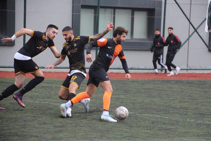 Samandıraspor FK zirve takibini sürdürdü