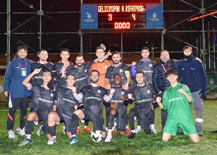 Sekiz gollü maçı Halil Rıfat Paşa kazandı