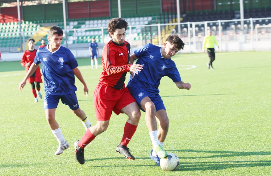 Muradiye tek golle kazandı