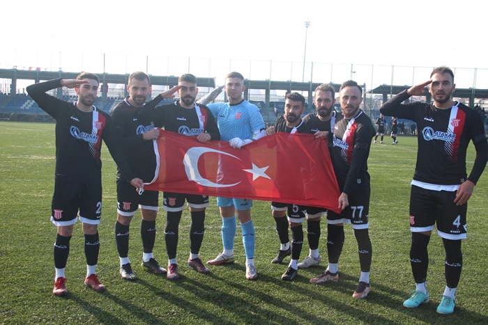 Dikilitaşspor liderliğe yükseldi