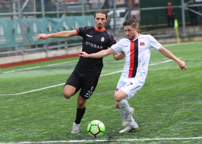 Galata 90+3’te avantajı kaçırdı