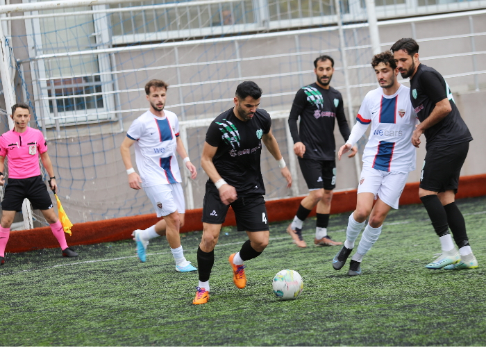 Sarıyer Yenimahalle deplasmanda iki golle kazandı