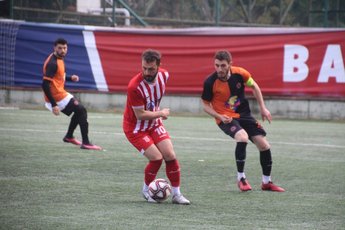 Gazi Mahallesi BAL şansını son maça bıraktı