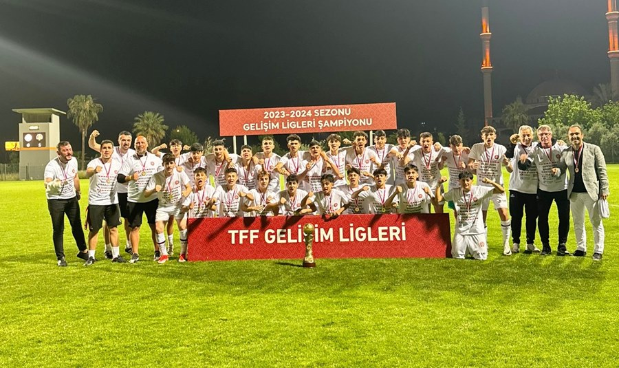 U16 Gelişim Ligi’nde Şampiyon V. Fatih Karagümrük