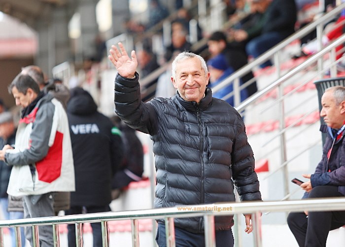 Özer Sarı Başkanlığa yeniden aday