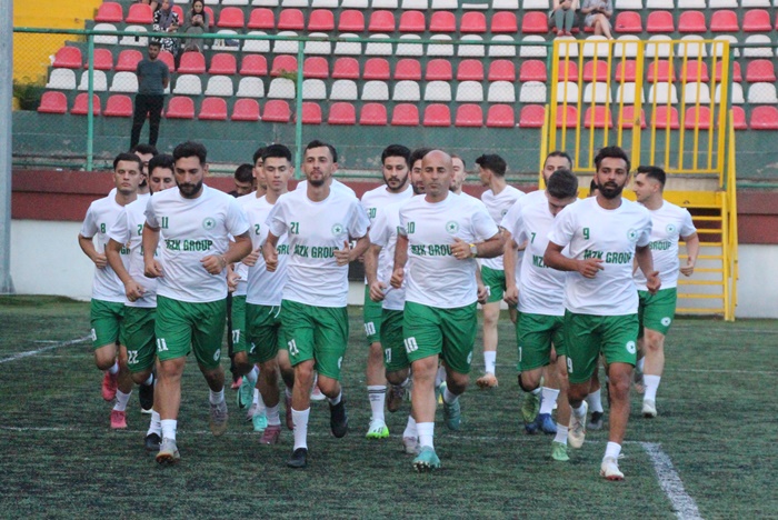 Anadolu Üsküdar şampiyonluk parolası ile sahaya indi