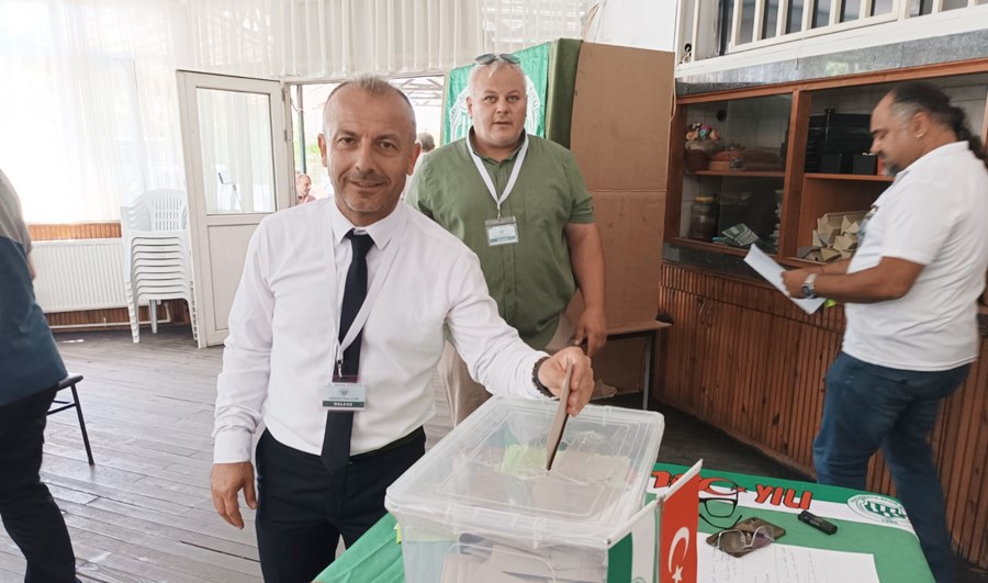 Gümüşsuyuspor’da Mustafa Kurtuluş yeniden Başkan