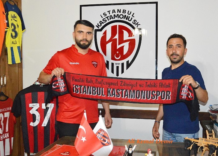 Hüseyin ilk imzayı İstanbul Kastamonuspor’a attı