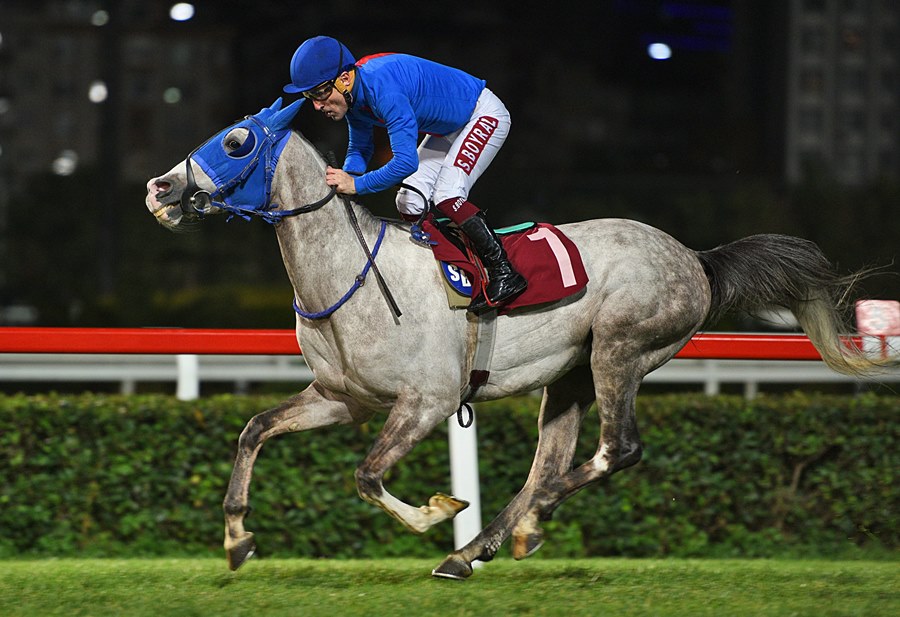 Gazi şampiyonu ünlü jokey Nartspor yönetiminde