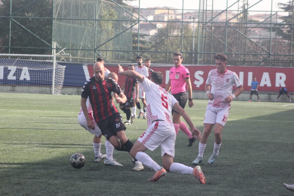 Gergin maçta kazanan Beyoğlu Çukurspor oldu