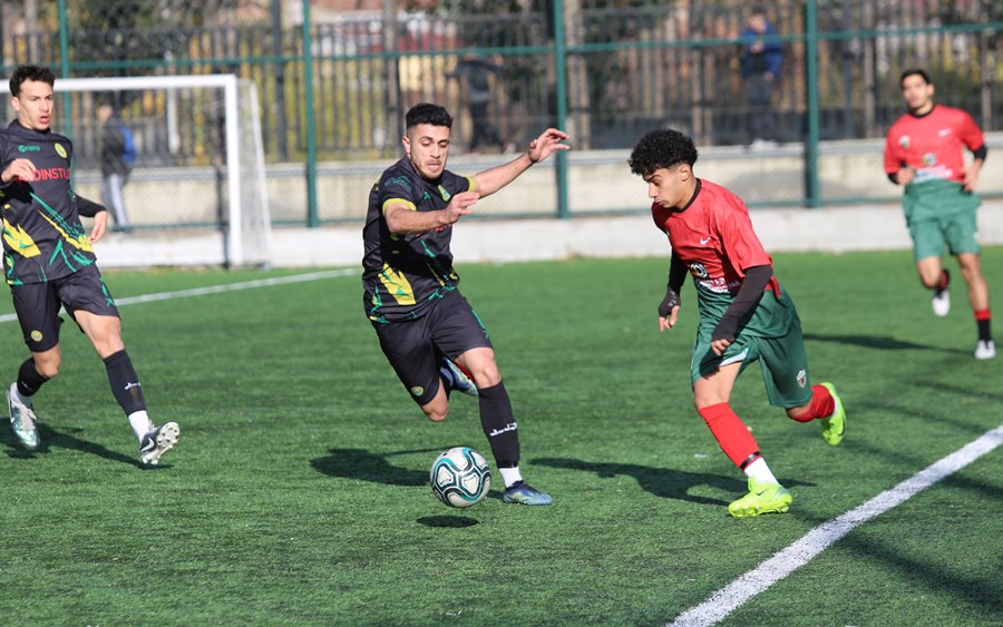 Anadoluhisarı İY beş golle kazandı