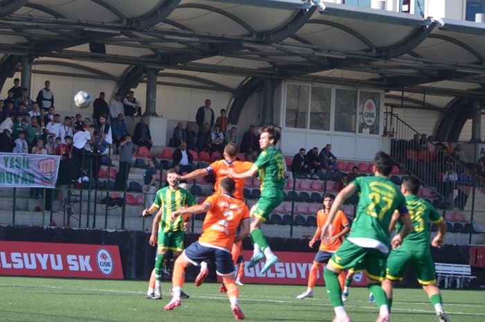 Anadoluhisarı deplasmandan üç puanla döndü