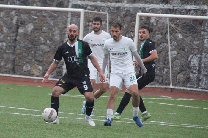 Kavacıkspor seriyi 4 maça çıkardı