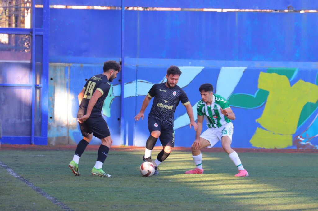 Yeniköy zorlandığı maçta tek golle kazandı