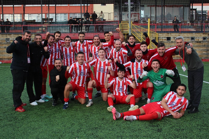 Koşuyoluspor Emre Durmuş’un golleri ile kazandı