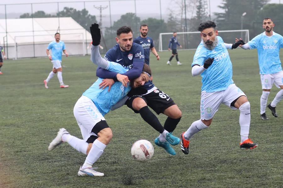 Göktürk Saray bir puanı son atakta aldı