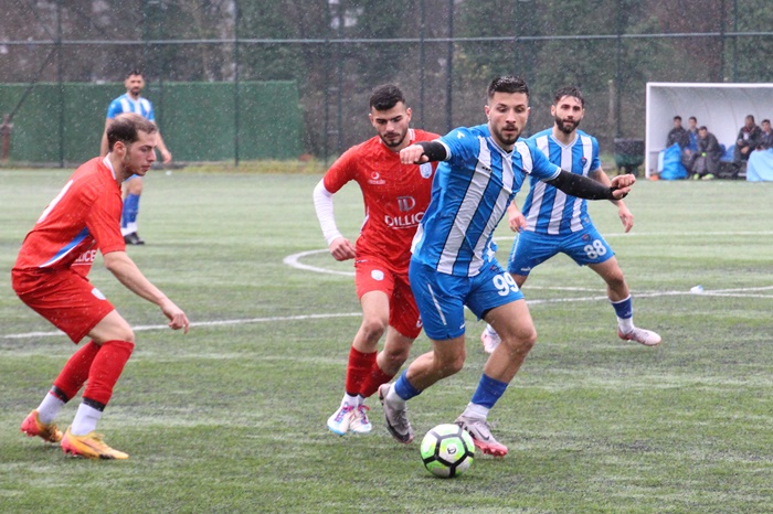 Karşılıklı goller atıldı, puanlar paylaşıldı