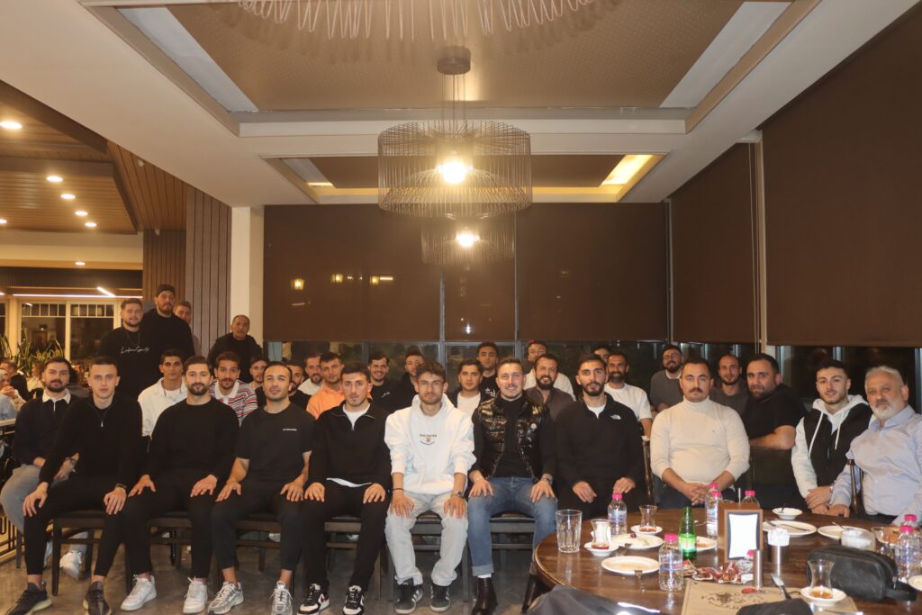 Göktürk Sarayspor sezonu iftarla kapattı