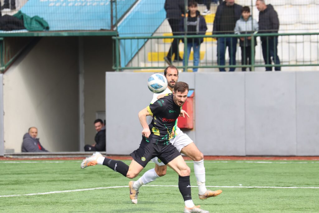 Zorlu maçın galibi penaltılarla Anadolu Hisarı