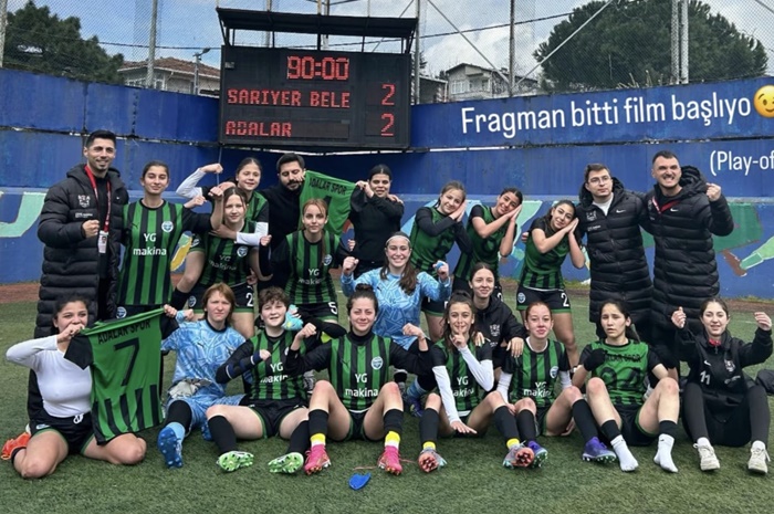 Adalarspor Kadın futbol takımı play-off’ta