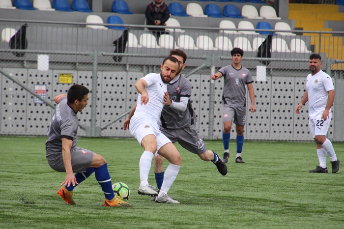 Heybeliadaspor lideri devirdi