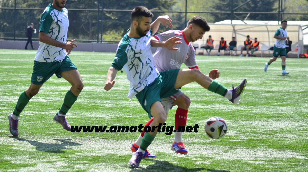 Küçükpazar deplasmanda üç golle kazandı