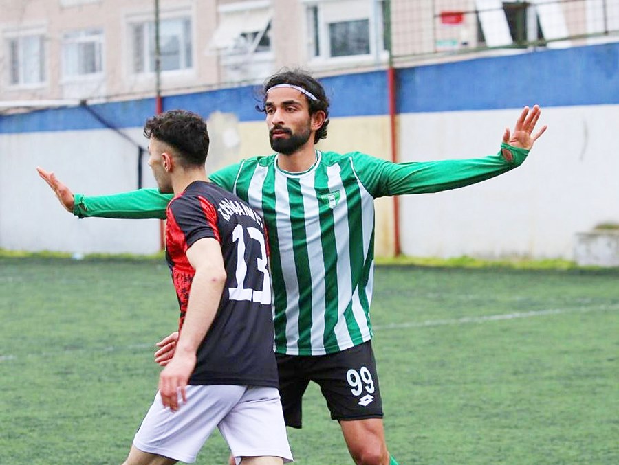 Adem Sim eski takımına geri döndü