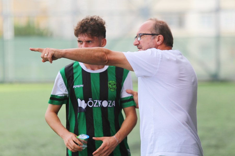 Küçükköy Nevzat Aksoy ile yeniden anlaştı