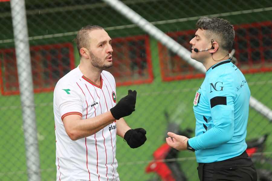 Golcü Emre Aktaş Kartalspor’da