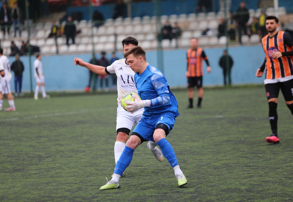 İstinyespor kaleci Umut Yaman’ı kadrosuna kattı