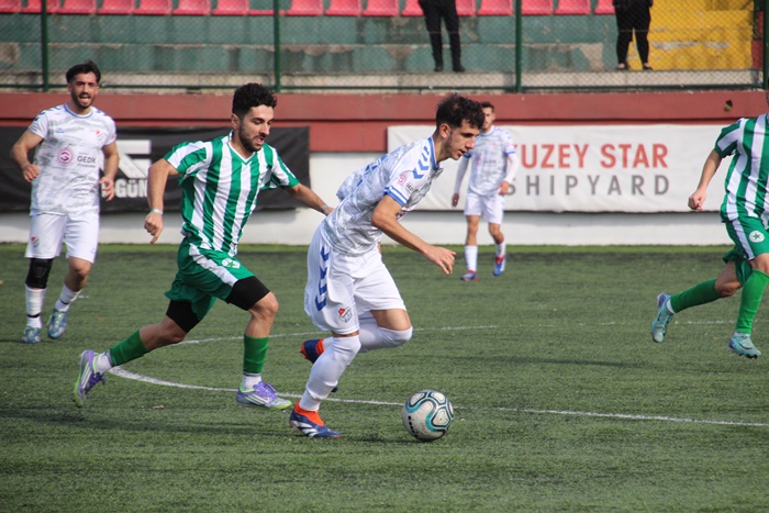 Üsküdar Anadoluspor şov yaptı