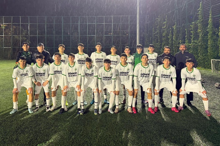 Çamlıcaspor şampiyonluğa bir adım daha yaklaştı